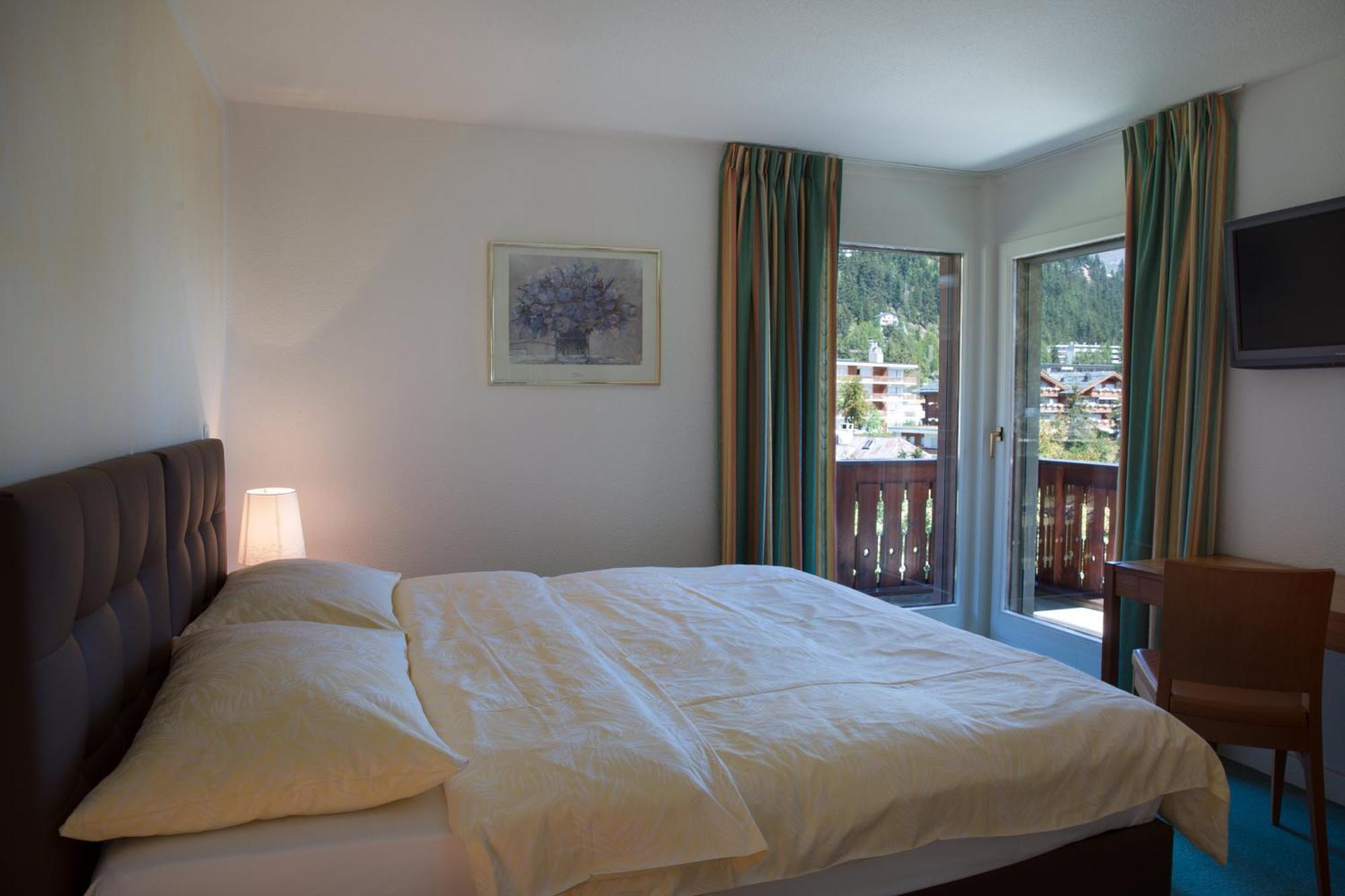Hotel Helvetia Intergolf Crans-Montana Esterno foto